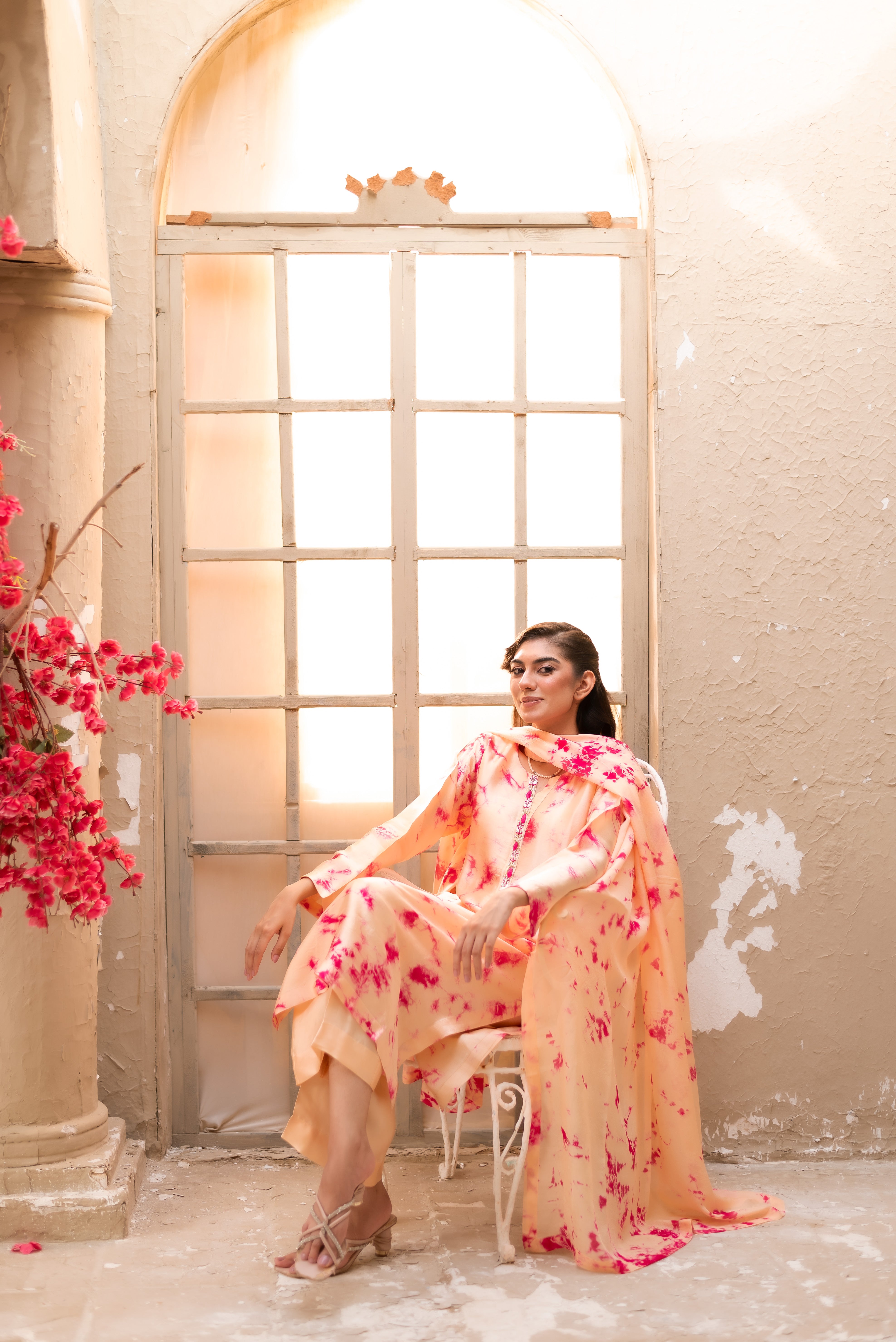 Tie & Die Peach-pink Secondary image